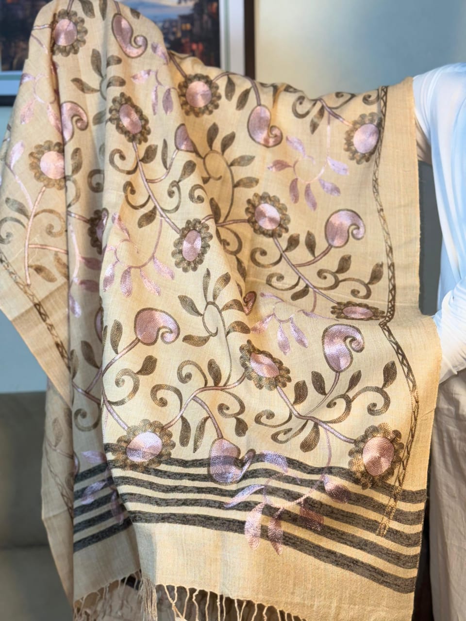 Ladies Handmade Swati Shawl