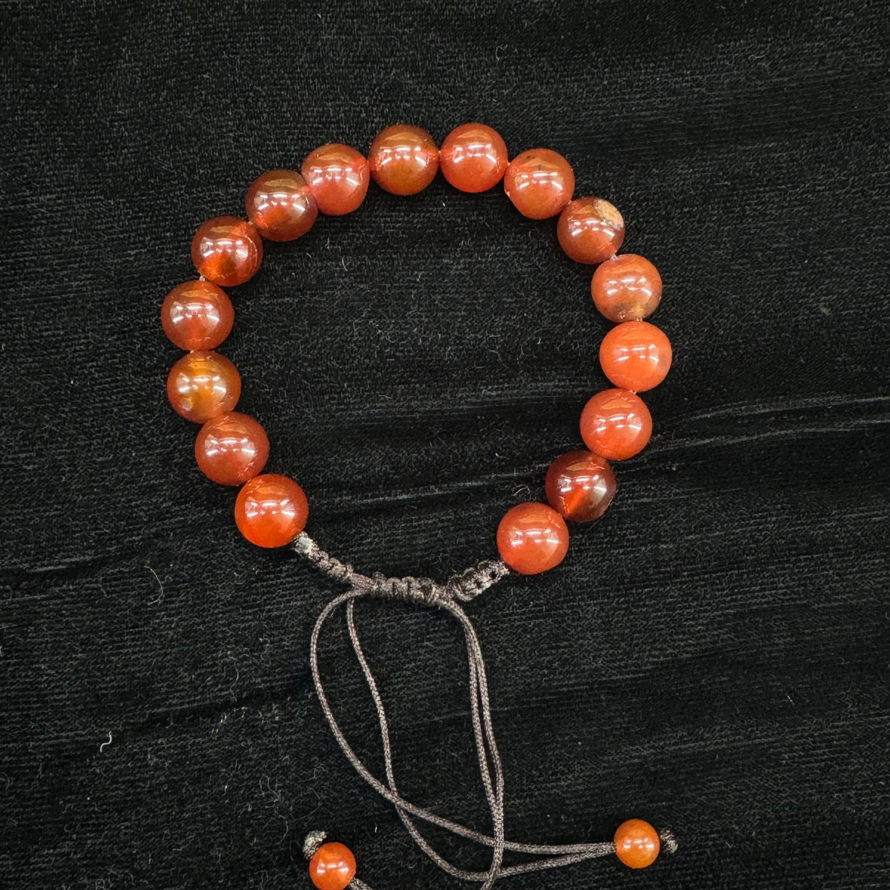 Red/Yamni Aeeq Stone Bracelet- Unisex – Free Size Fit for All (16 beads,10mm size)