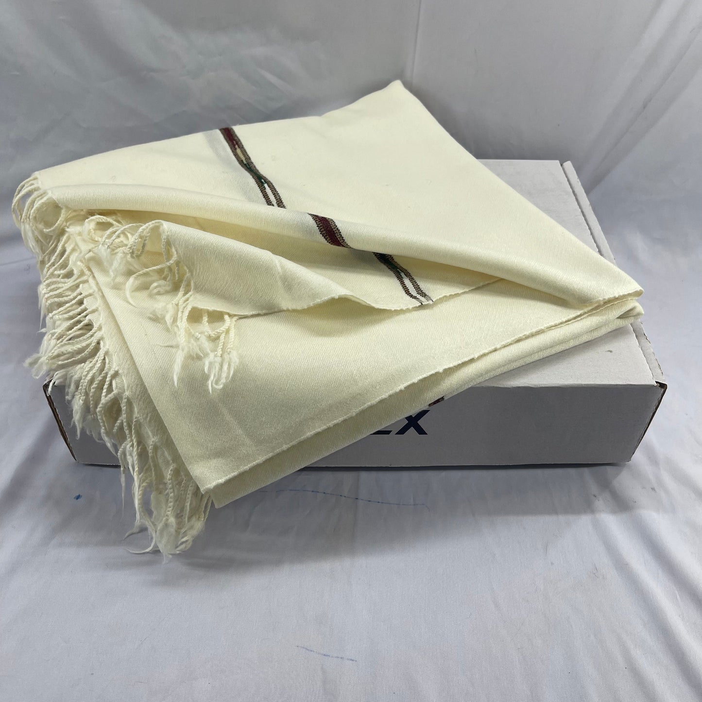 72 Count Premium Class (440 gram) Swati  Shawl Off-White,“A Touch of Tradition — Includes a Complimentary Pakool!”