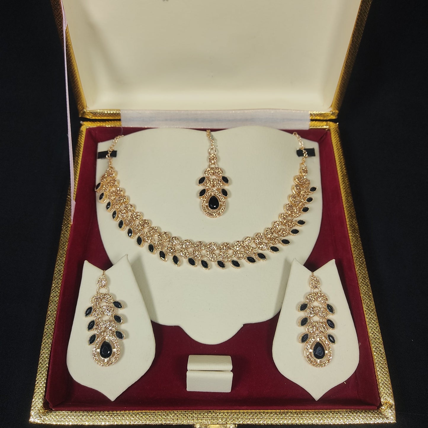 Anarkali  The Necklace Set By Stonage...
