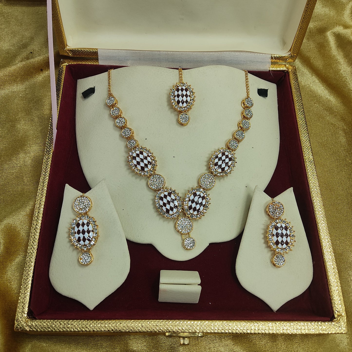 Zaha The Necklace  By Stonage