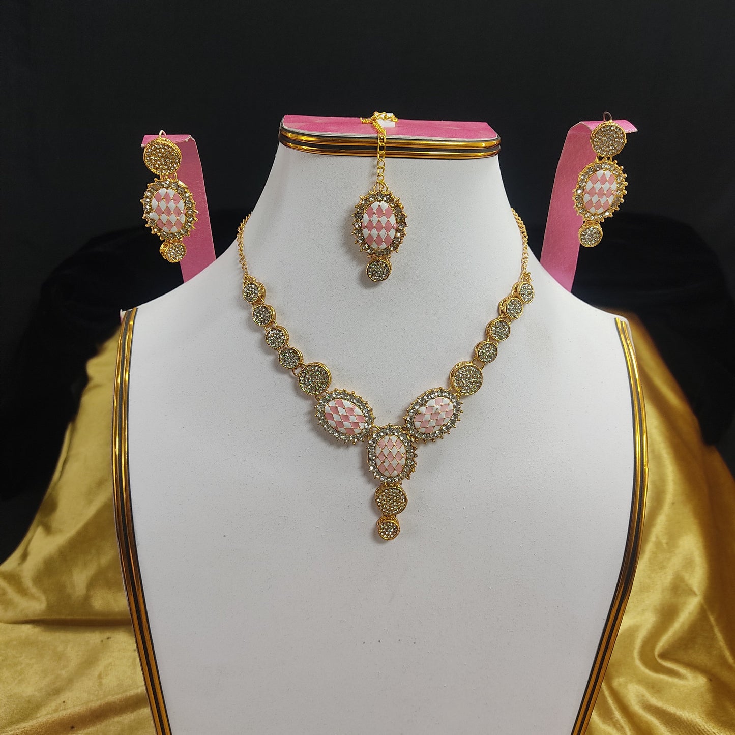 Zaha The Necklace  By Stonage