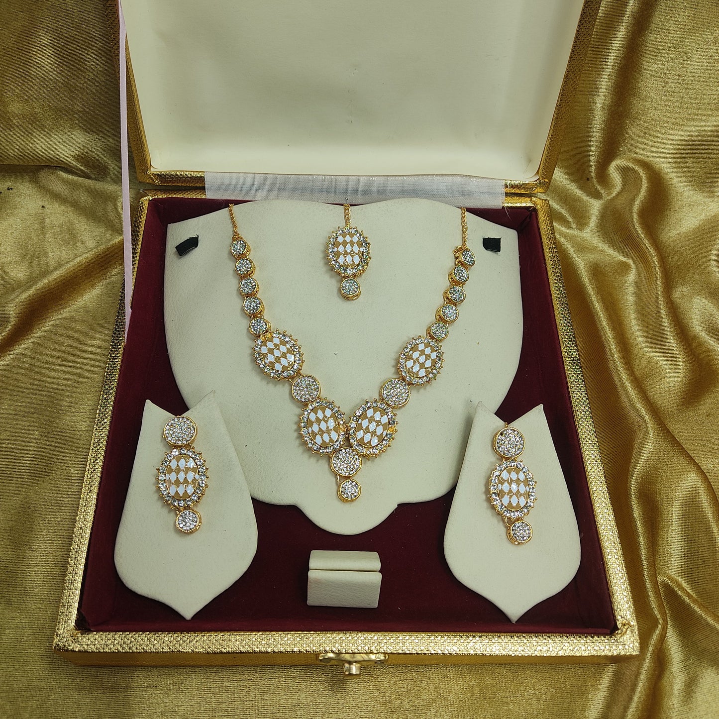 Zaha The Necklace  By Stonage